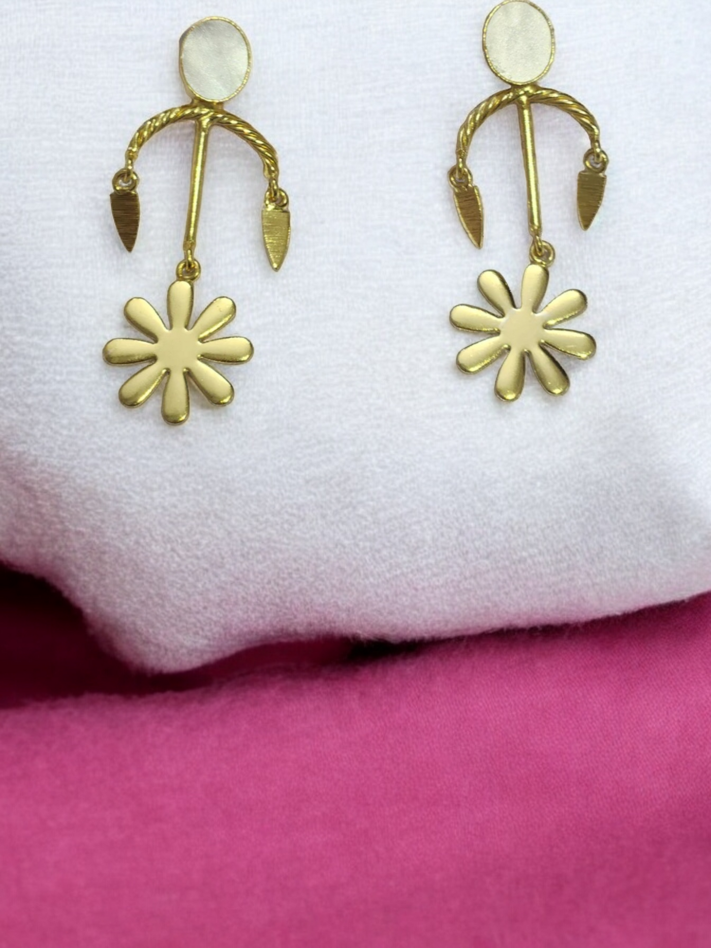 Golden flower earrings