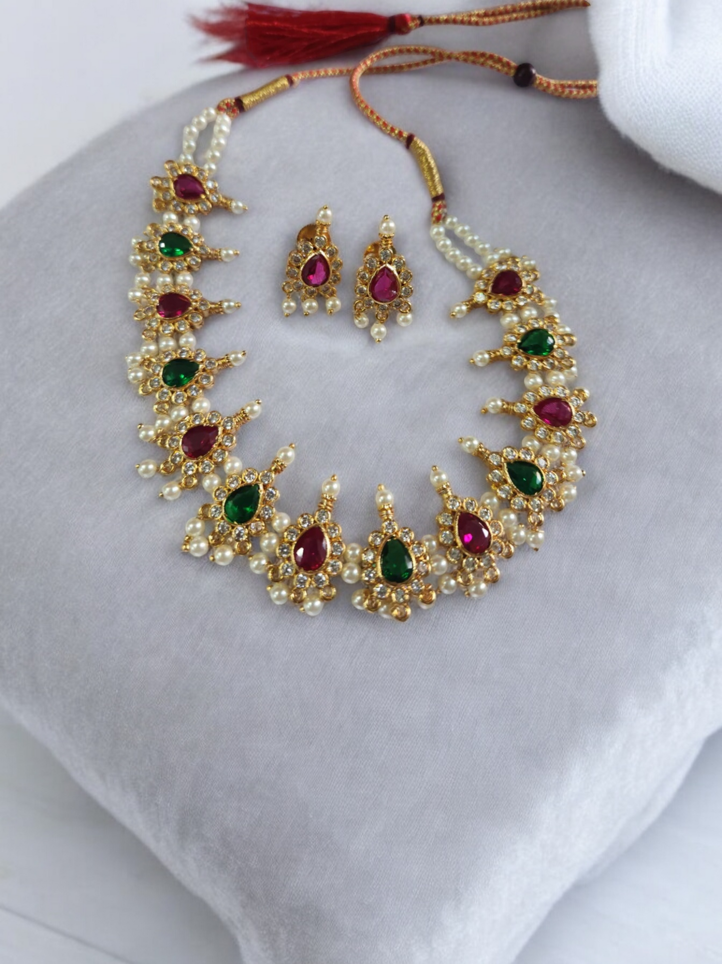 Moti chinchpeti necklace