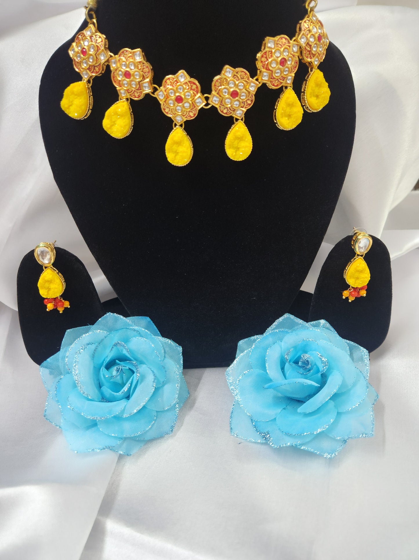 Kundan and Resin stone necklace