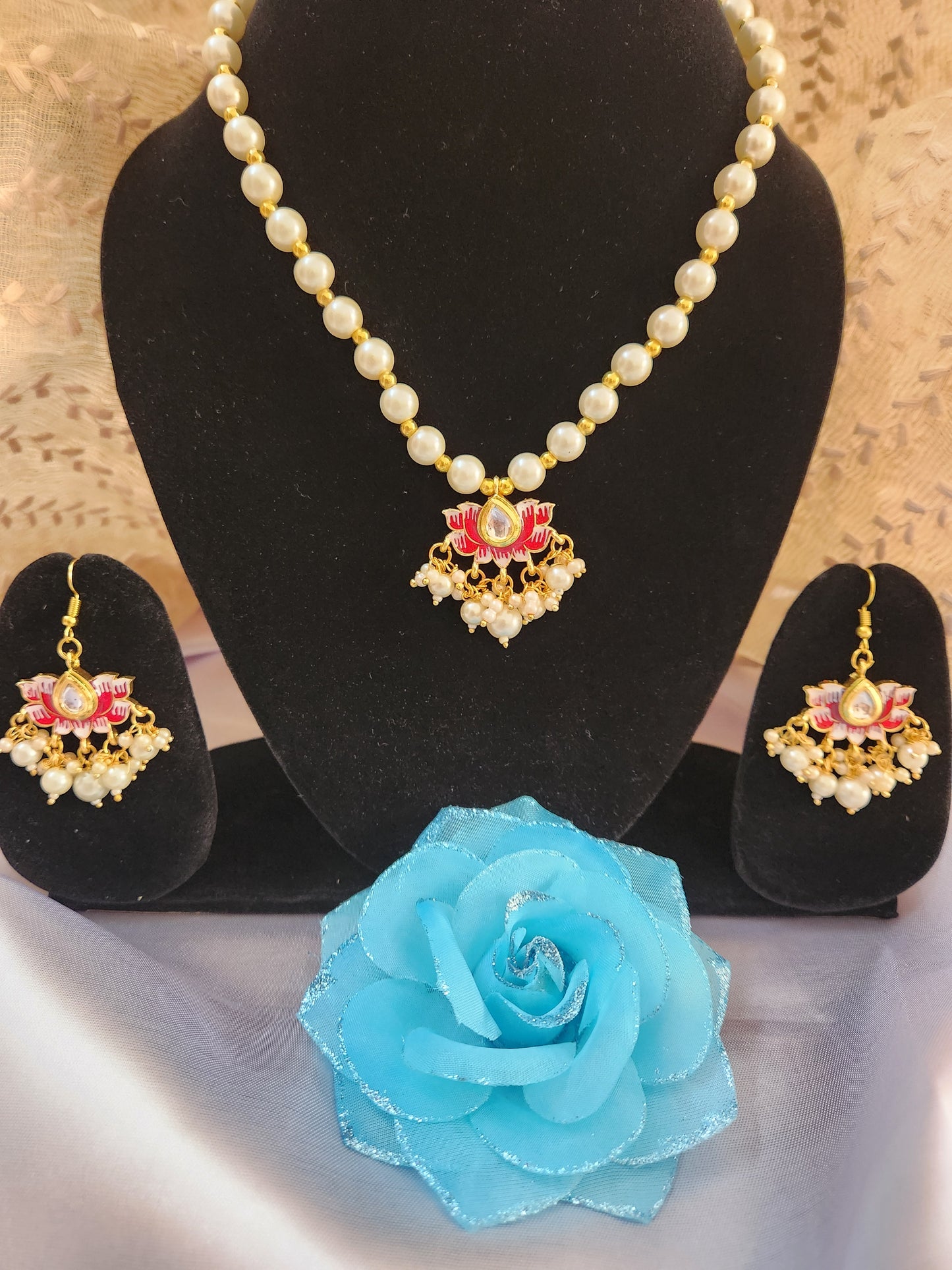 Lotus pearls necklace set