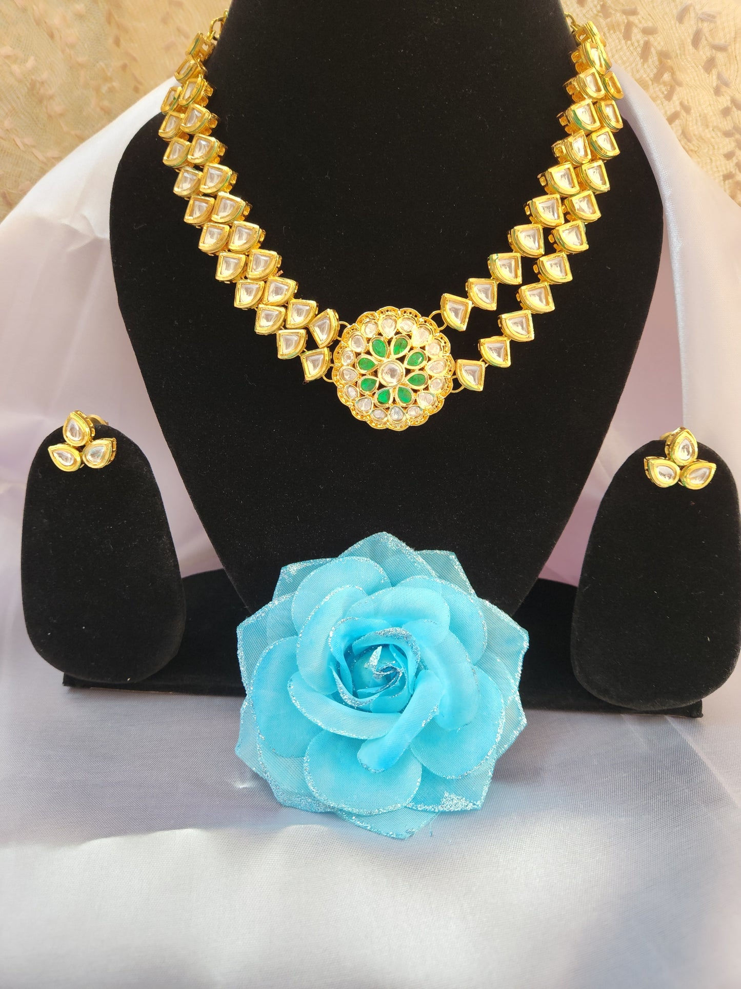 Layered kundan necklace