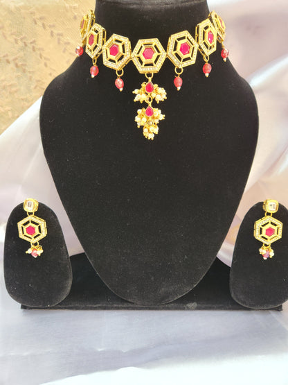 Hexagon shaped kundan necklace