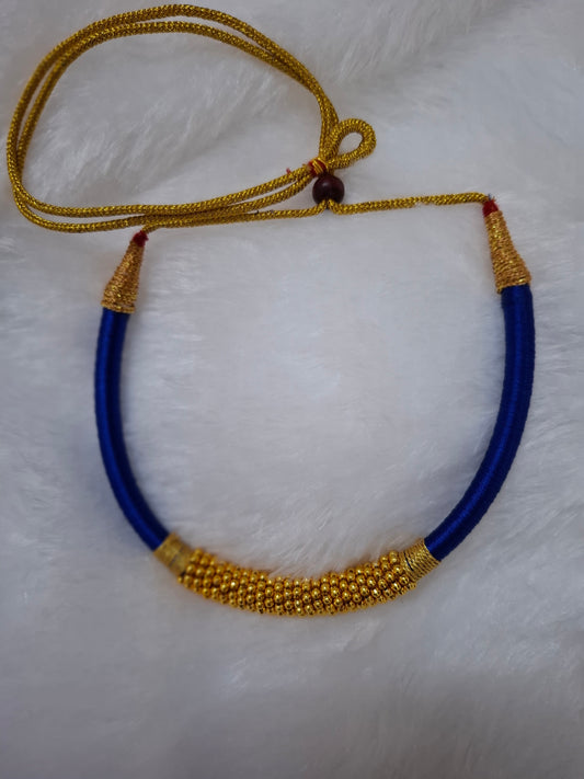 Silk thread necklace